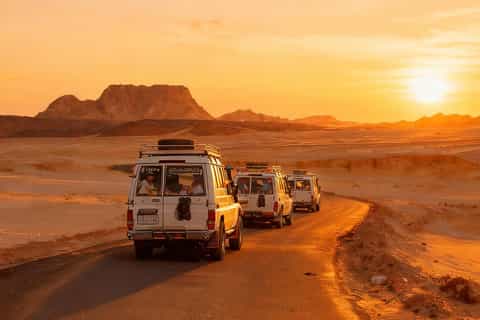 Safari unique au coucher du soleil dans le désert en Jeep 4X4 à Hurghada